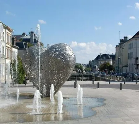 La Chabrouchine Bed & Breakfast