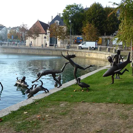 La Chabrouchine 3* Sainte-Savine